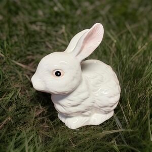 Medium White Ceramic Bunny Rabbit Figurine Glossy Easter Decor 8" Spring Cottage